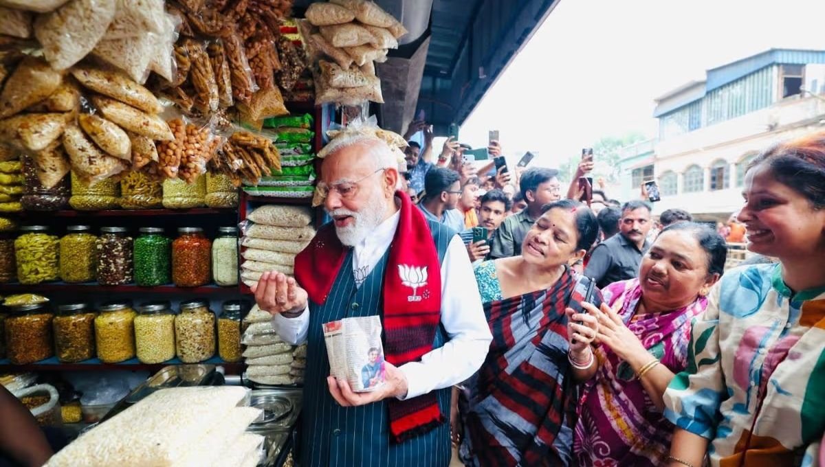 PM Modi Record: नरेंद्र मोदी बने भारत के सबसे लंबे समय तक लगातार निर्वाचित प्रधानमंत्री, नेहरू का रिकॉर्ड टूटा 3 PM Modi